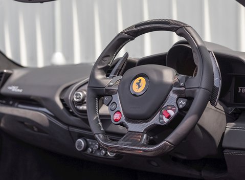 Ferrari 488 Spider 13