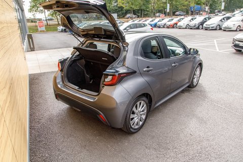 Toyota Yaris ICON FHEV 34