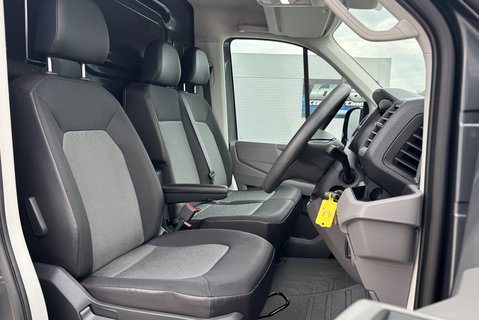 Volkswagen Crafter CR35 L2 H1 Mwb Lr 177 ps Tdi Trendline DSG Panel Van 4