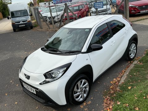 Toyota Aygo X VVT-I PURE 24