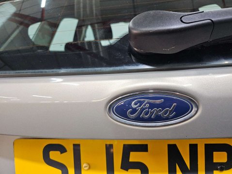 Ford Focus 1.0 Focus Zetec 5dr 82