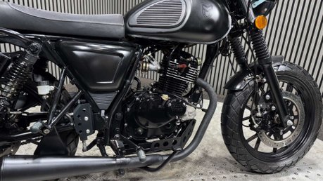 Mutt FSR 2021 ONLY 7K MODERN RETRO 125CC LEARNER BIKE LONG MOT 10