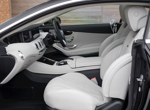 Mercedes-Benz S63 AMG Coupe 15