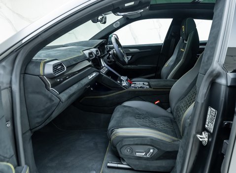 Lamborghini Urus Performante 17