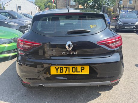 Renault Clio ICONIC TCE 21