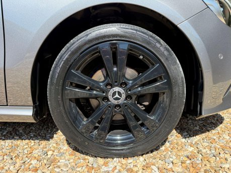 Mercedes-Benz A Class 1.5 A180d Sport (Premium Plus) 7G-DCT Euro 6 (s/s) 5dr 15