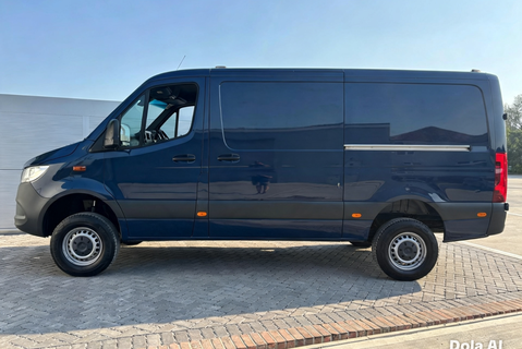 Mercedes-Benz Sprinter 316 Cdi Mwb Lr 4x4 Panel Van - Diff Lock / Low Range / Rear Camera 7