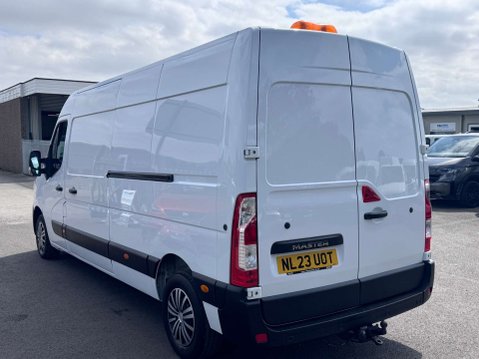 Renault Master 2.3 dCi 35 Business+ Panel Van 4dr Diesel Manual FWD LWB Medium Roof Euro 6 30