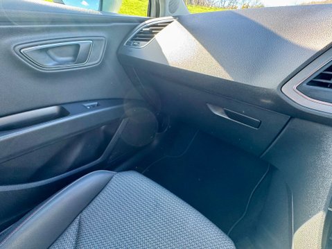 SEAT Leon ECOTSI FR TECHNOLOGY DSG 39