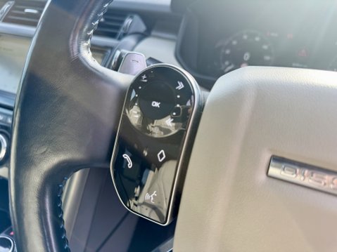 Land Rover Discovery SDV6 HSE LUXURY 28