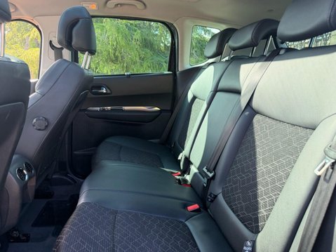 Peugeot 3008 1.6 BlueHDi Allure SUV 5dr Diesel ETG Euro 6 (s/s) (120 ps) 23