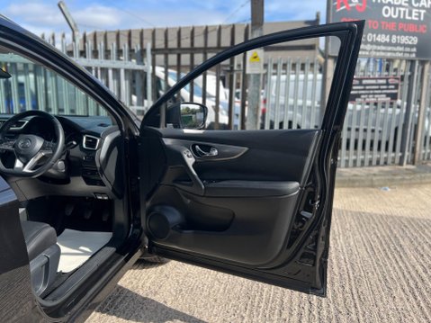 Nissan Qashqai 1.5 dCi N-Connecta Euro 6 (s/s) 5dr 48