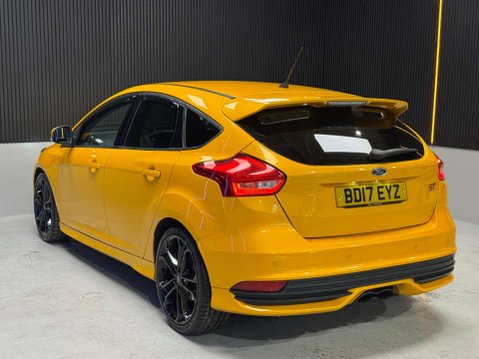 Ford Focus 2.0 Focus ST-3 T 5dr 35
