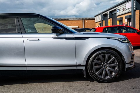 Land Rover Range Rover Velar 3.0 Range Rover Velar R-Dynamic S D300 Auto 4WD 5dr 52