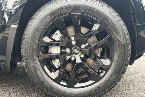 Land Rover Defender 130 D300 Outbound 5dr 40