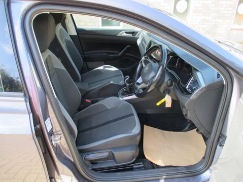 Volkswagen Polo 1.0 TSI Style Euro 6 (s/s) 5dr 23
