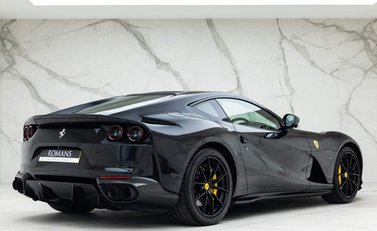 Ferrari 812 Superfast 19