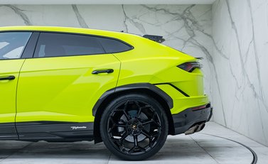Lamborghini Urus PERFORMANTE 36