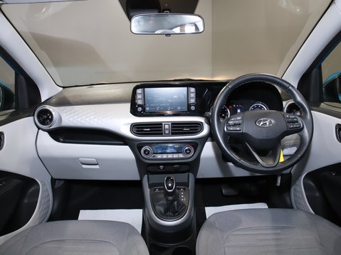 Hyundai i10 1.0 MPi Premium 5dr Auto 18