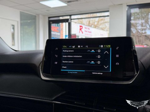 Peugeot 2008 50kWh Allure Premium Auto 5dr (7kW Charger) 30