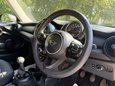 Mini Hatch 1.5 One Classic Euro 6 (s/s) 3dr 28