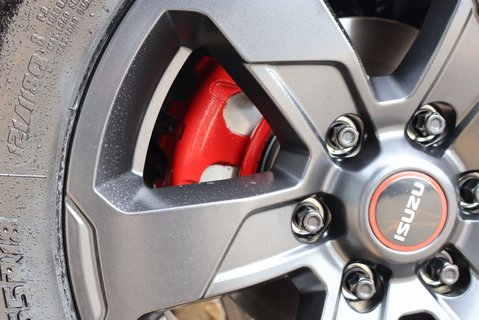 Isuzu D-Max 2026 NEW V-CROSS COMMERCIAL styled by Seeker ASK ABOUT REAR SEAT CONVERSION 17