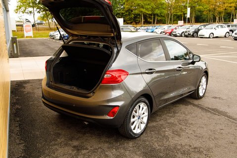 Ford Fiesta TITANIUM 29