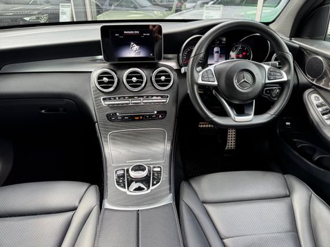 Mercedes-Benz GLC GLC 220 D 4MATIC AMG LINE PREMIUM 21
