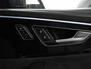 Audi RS Q8 4.0 TFSI V8 Vorsprung SUV 5dr Petrol Tiptronic quattro Euro 6 (s/s) (600 ps 15