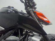 KTM Duke 2017 19K SPARES OR REPAIR PROJECT NAKED SUPERMOTO BIKE 125CC 28