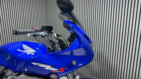 Honda CB 600 2001 ONLY 15K MOT OCTOBER 2027 VERY CLEAN 600CC 11