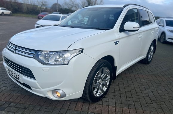 Mitsubishi Outlander PHEV 2.0h 12kWh GX4h CVT 4WD AUTO 11