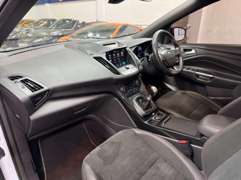 Ford Kuga 1.5 TDCi EcoBlue ST-Line Edition SUV 5dr Diesel Manual Euro 6 (s/s) (120 ps 38