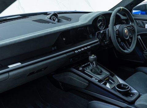 Porsche 911 GT3 RS (992) 19