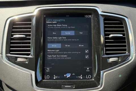 Volvo XC90 B5 INSCRIPTION PRO AWD -B&W -XENIUM PK -PAN ROOF -22S -SURROUND CAMERAS 68