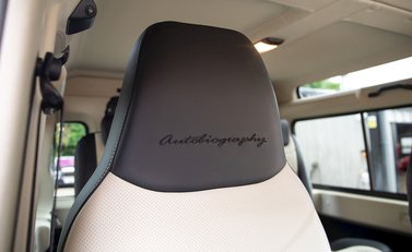 Land Rover Defender 90 Autobiography Edition 13