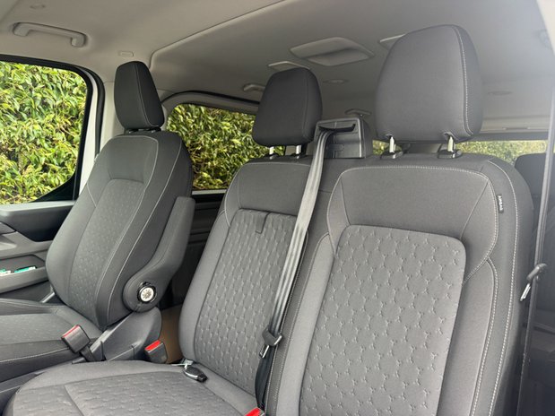 Ford Tourneo Custom Titanium Luxe | 9 Seat | Auto | L2 LWB | 320 | Euro 6 | £31,993 + vat 7