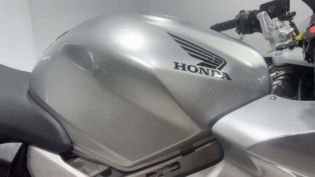 Honda VFR 2001 VTEC ONLY 19K NEW MOT SERVICED SPORTS EXHAUST 800CC 15