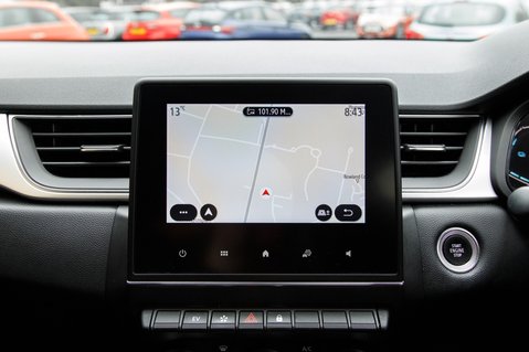 Renault Captur TECHNO E-TECH 27