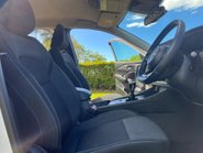Nissan Qashqai DIG-T N-CONNECTA MHEV 10