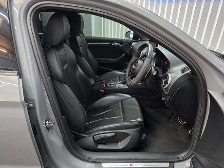 Audi RS3 2.5 TFSI GPF Saloon 4dr Petrol S Tronic quattro Euro 6 (s/s) (400 ps) 21