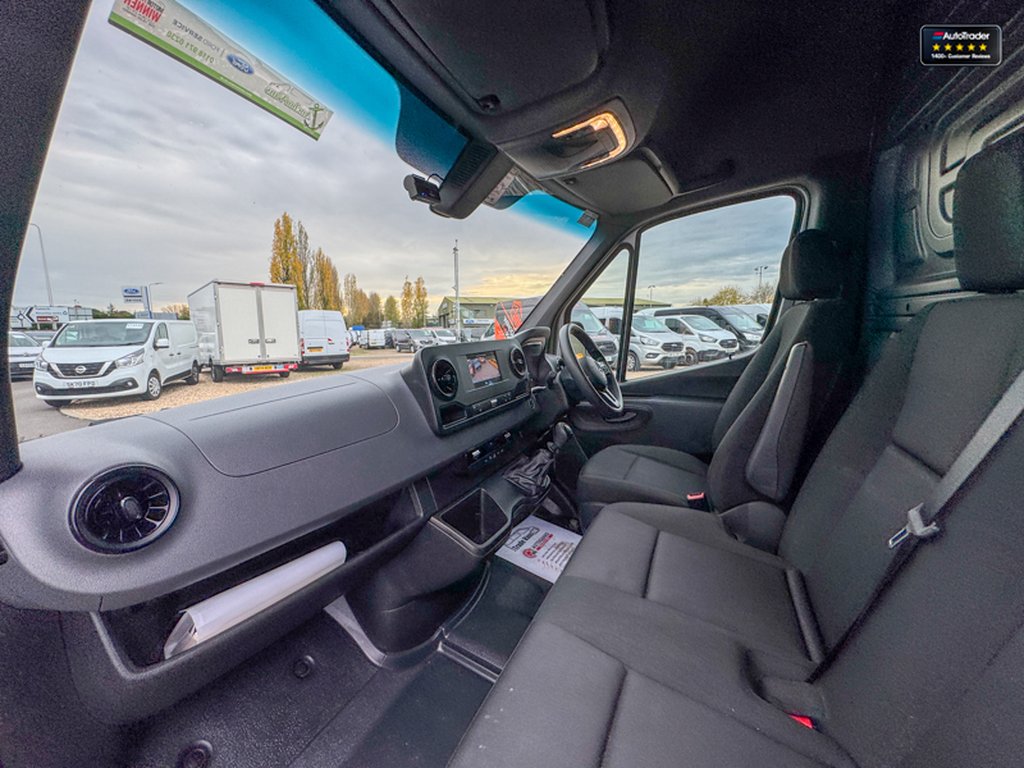 2023 Mercedes-Benz SprinterLWB L3H2 Medium Roof 315 Cdi Progressive Air Con Camera EURO 6 — thumbnail 45 of 51
