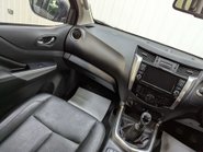 Nissan Navara 2.3 Navara Tekna dCi 4WD 5dr 43