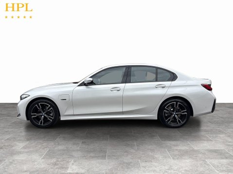 BMW 3 Series 2.0 330e 12kWh M Sport Saloon 4dr Petrol Plug-in Hybrid Auto Euro 6 (s/s) ( 4