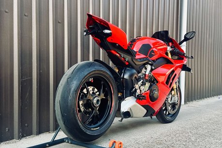 Ducati Panigale V4S Gen 2 9