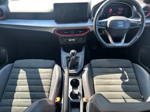SEAT Ibiza TSI FR SPORT 8