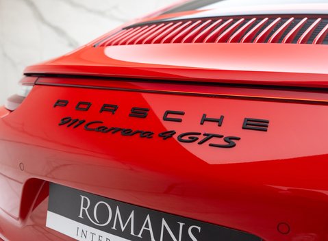 Porsche 911 Carrera 4 GTS (991.2) 44