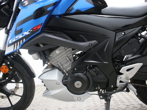 Suzuki GSX-S125 GSXS 125 RLXM3 25