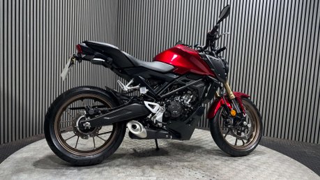 Honda CB 2024 ONLY 3K EXCELLENT CONDITION WARRANTY 125CC 2