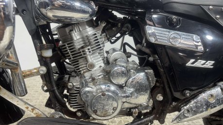 Keeway Superlight 125 2019 10K PROJECT BIKE SPARES OR REPAIR 125CC CRUISER LEARNER BIKE 7